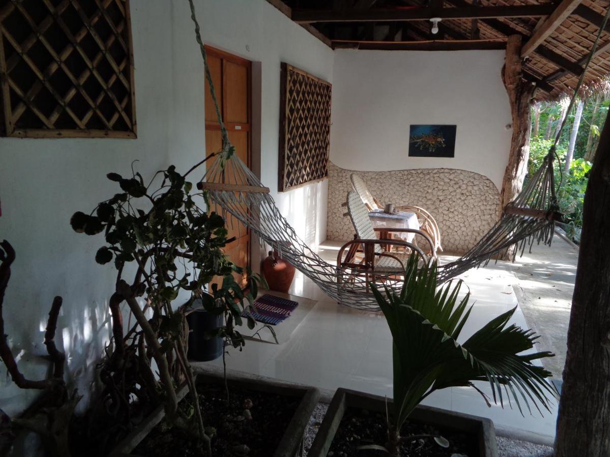 Sea Turtle House Moalboal Hotel Exterior photo