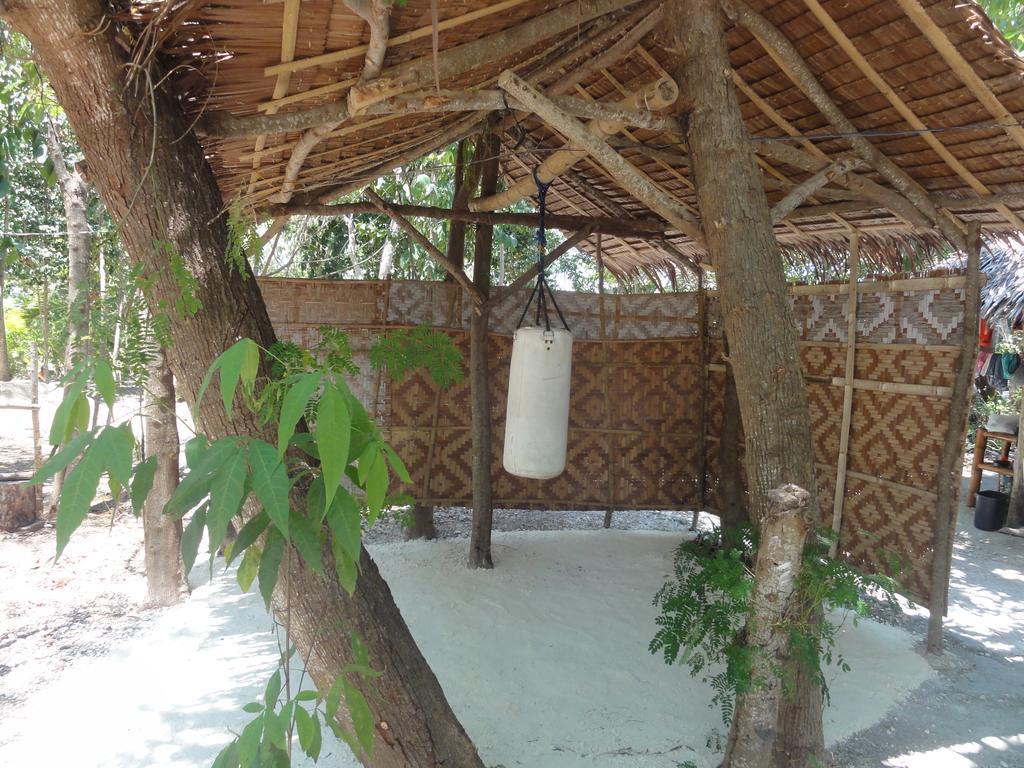Sea Turtle House Moalboal Hotel Exterior photo